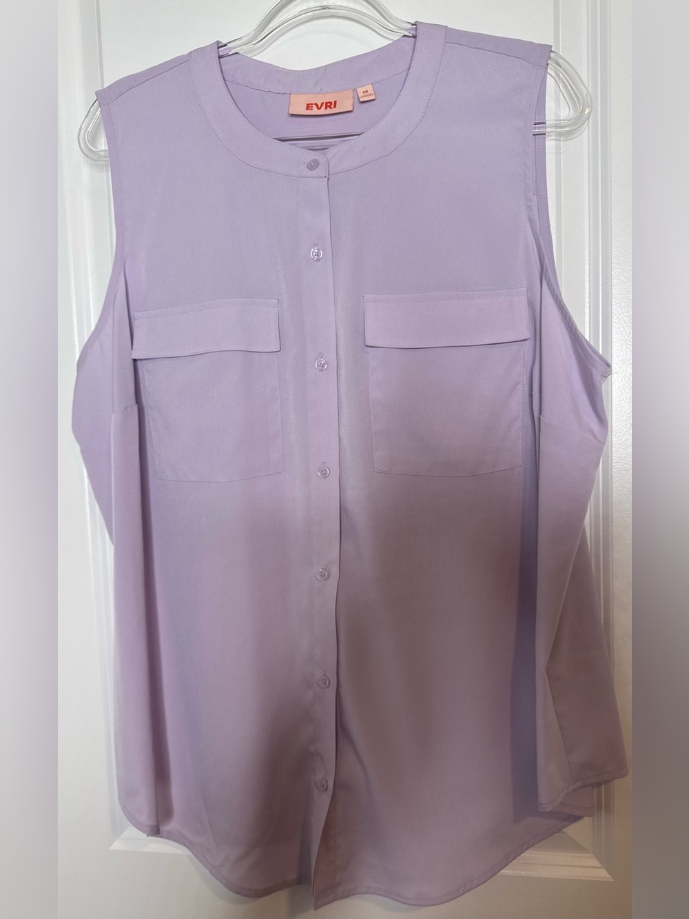 EVRI Lilac Sleeveless Button-Down Shirt with Chest Pockets Sz 1X summer light